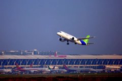 C919飞机103架机转场阎良机场进行试飞
-深圳空运